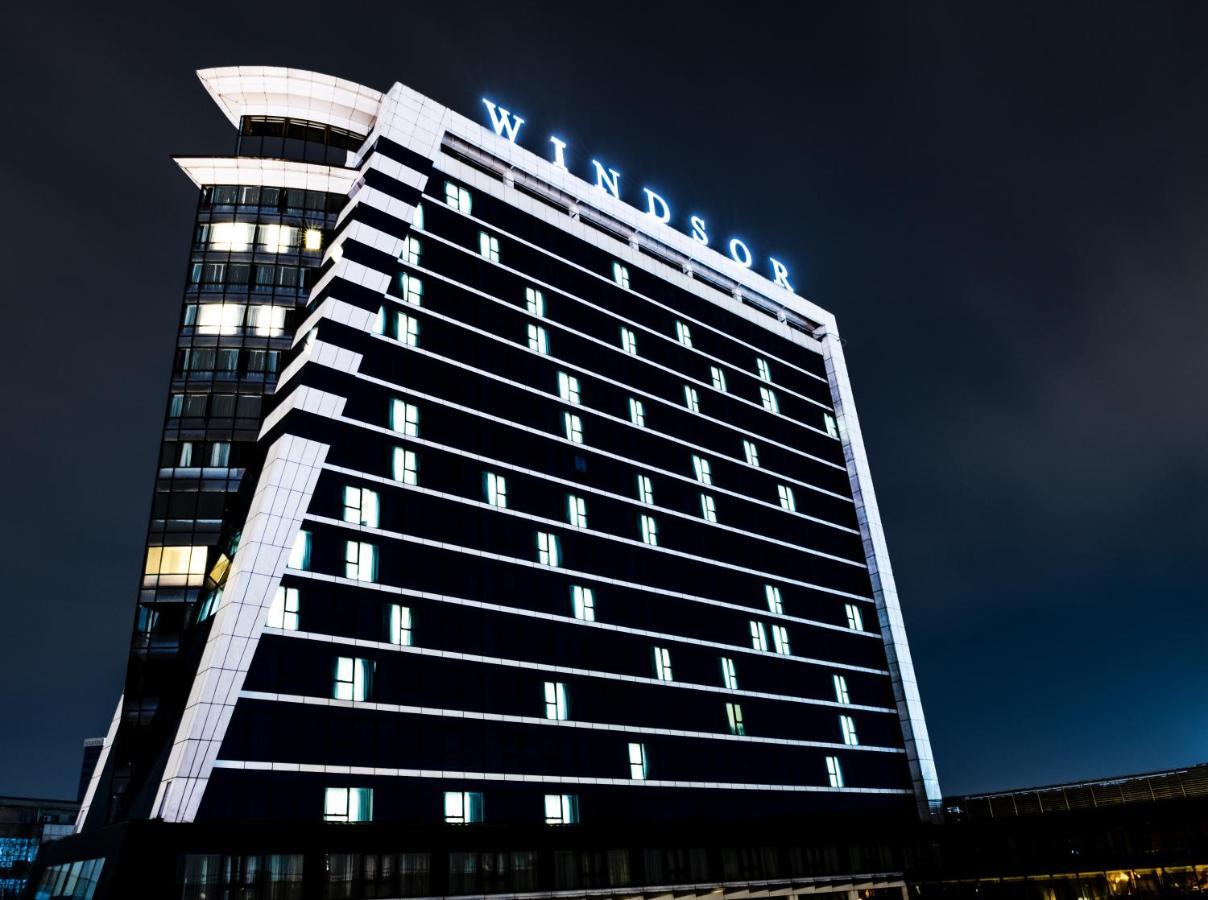 Windsor Hotel & Convention Center Istanbul Exterior photo